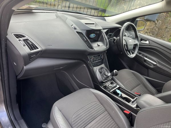 Ford Kuga 2.0TDCi 150PS FWD Titanium 382041885