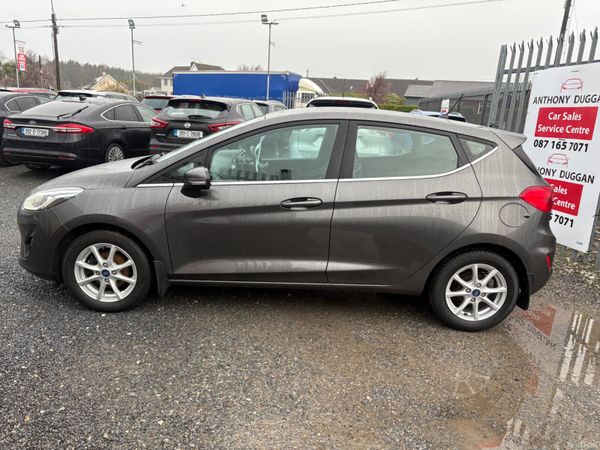 182 Ford Fiesta 1.1 titanium 382041887