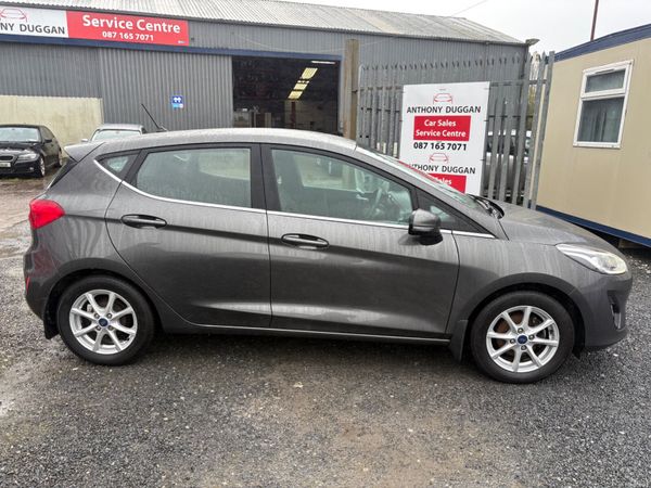 182 Ford Fiesta 1.1 titanium 382041815