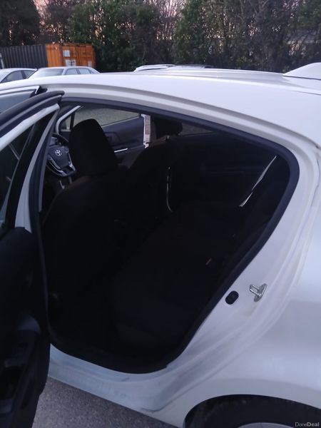 Toyota Aqua 2018 382042751