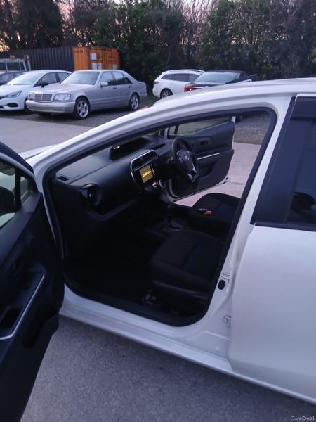 Toyota Aqua 2018 382046047