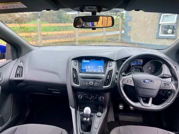 Ford Focus 2018 in RS blue 382070385