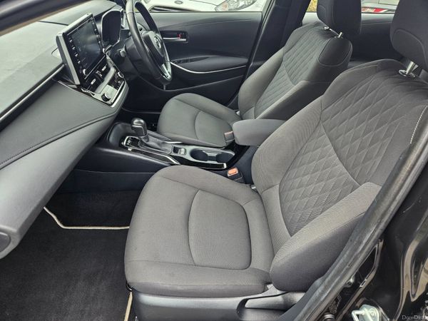 Toyota Corolla 2019 1.8 hybrid only 81klm 382070561