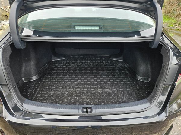 Toyota Corolla 2019 1.8 hybrid only 81klm 382070607