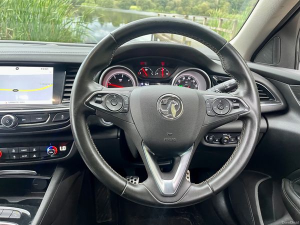 Opel Insignia 2018 382073931