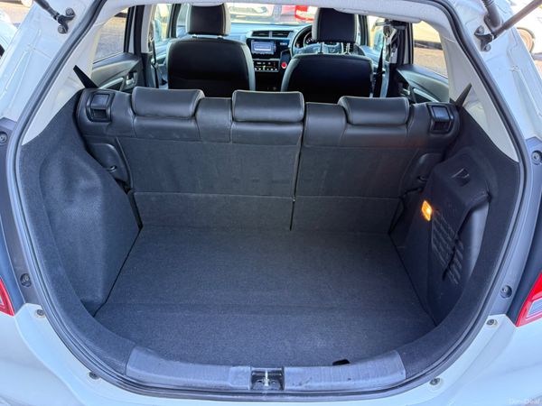 2018 Honda Fit 1.5 Hybrid Automatic,Top Specs 382028137