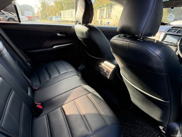 161 Toyota Camry  Hybrid 2.5 382143489