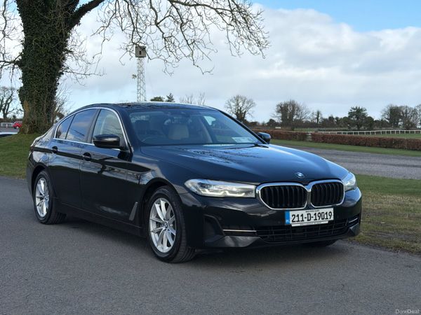 BMW 5-Series 2021 SE MHT 382157251