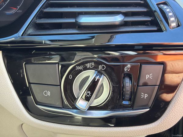 BMW 5-Series 2021 SE MHT 382157559