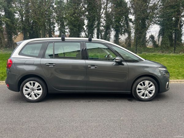 Citroen C4 2016 (7 SEATER) 382194219