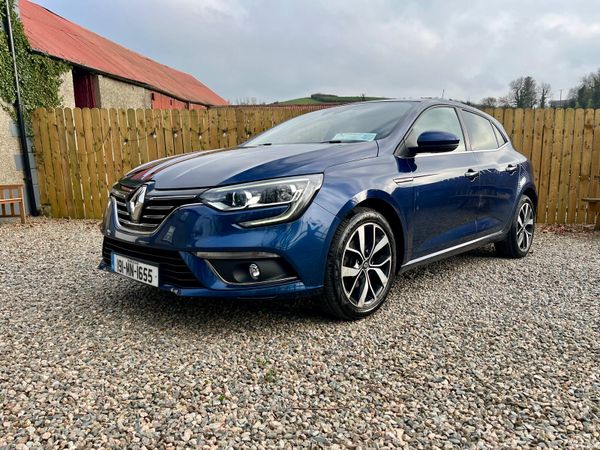 Renault Megane 2019 382195349