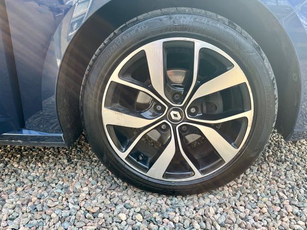 Renault Megane 2019 382195405