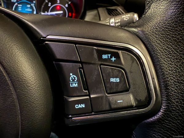 202 Jaguar E-Pace 2LtrD Auto *High Spec / Low Klm* 382196495