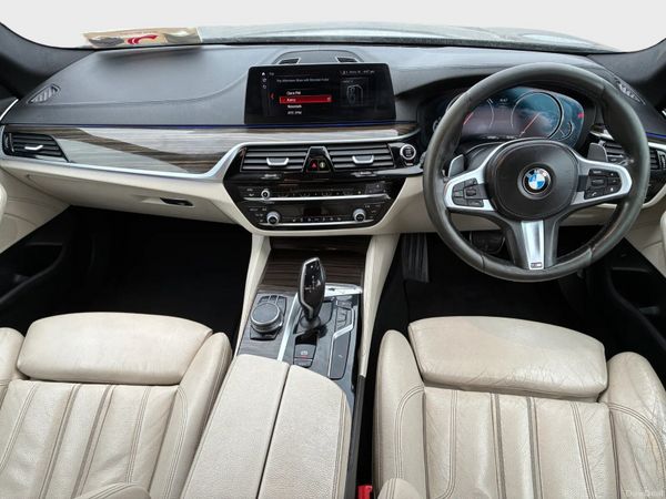 BMW 5-Series M-Sport Automatic 382197337