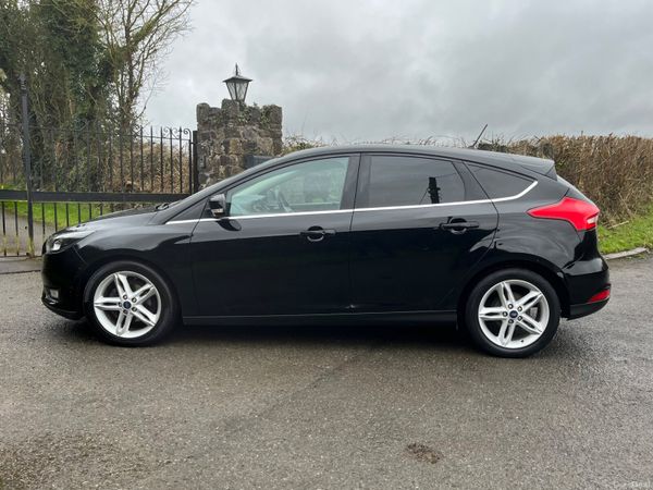 Ford Focus 1.5 TDCi 120PS Titanium 382104631
