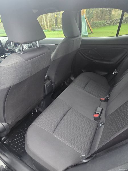 2023 TOYOTA YARIS CROSS 1.5 HYBRID DESIGN 122BHP 382107951