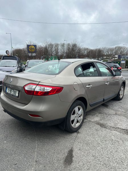 Renault Fluence 1.5 DCI GEARBOX NEEDS ATTENTION 382121703