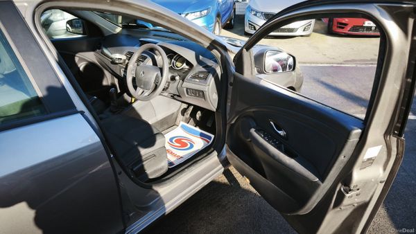 Renault Fluence 2011 Trade car starts and drives 382250125