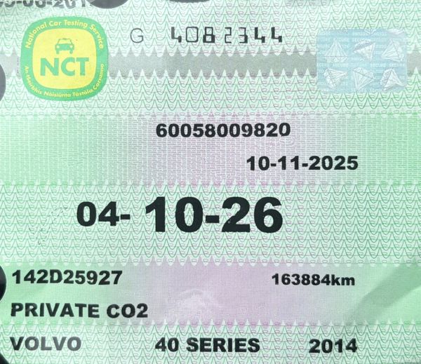 2014 Volvo V40 1.6 D2 R-DESIGN Nct 10/26 382262227