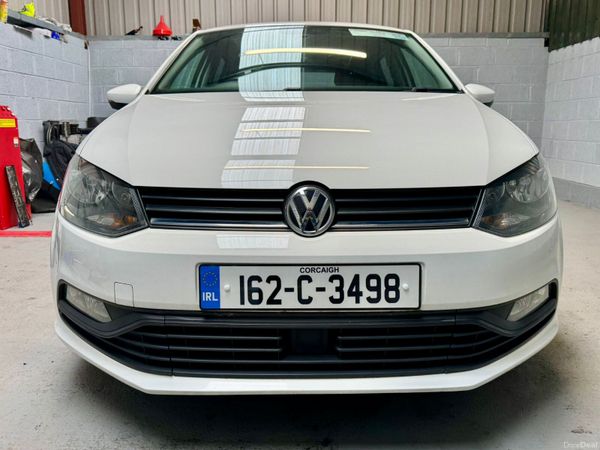 Volkswagen Polo 2016 382297381