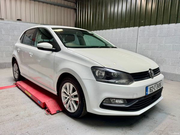 Volkswagen Polo 2016 382297383