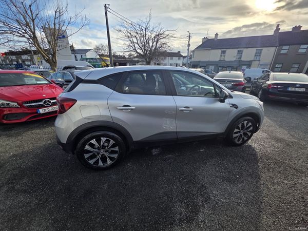 2023 RENAULT CAPTUR 1.3 PETROL AUTO EVOLUTION 382206963
