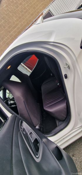 Toyota Yaris Automatic 382208495