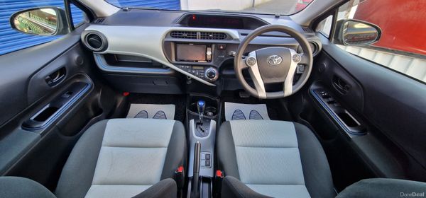 Toyota Aqua Automatic 382209719