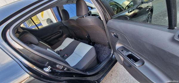 Toyota Aqua Automatic 382209721