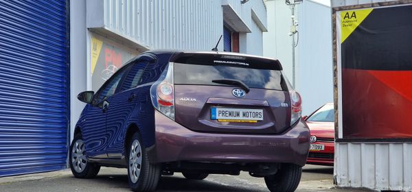 Toyota Aqua Automatic 382210681