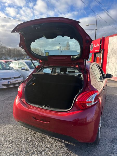 Peugeot 208 1.2 petrol NCT TAX LOW KMS 382213759