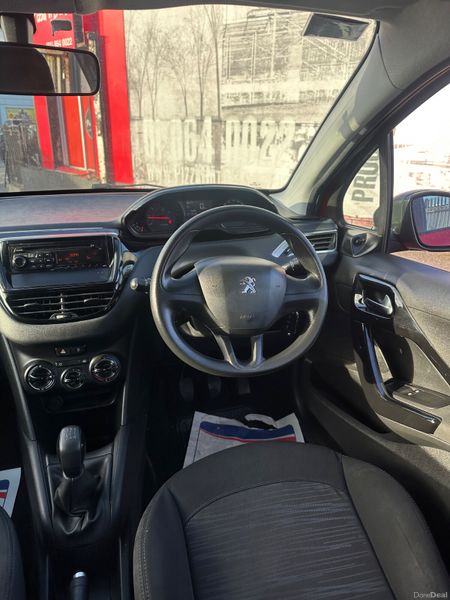 Peugeot 208 1.2 petrol NCT TAX LOW KMS 382213773