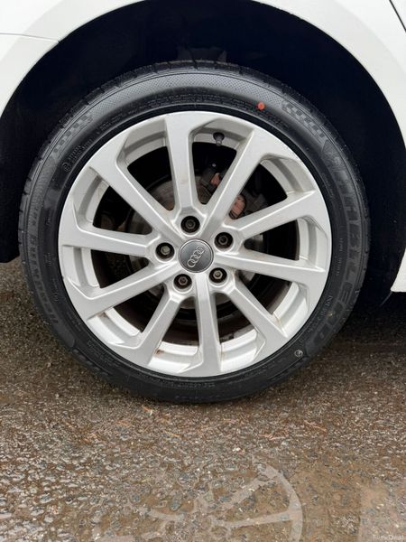 Audi A3 2018 1.6 TDi  REALLY LOW MILEAGE 382218939