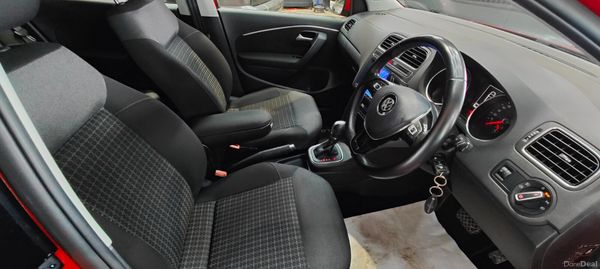 162VW Polo- low milage very Clean car 382227049