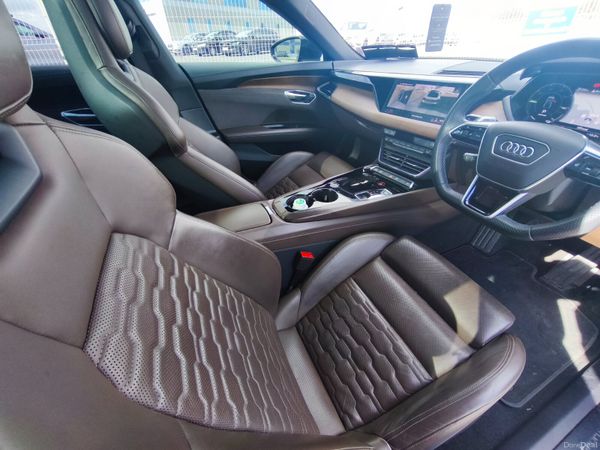 Audi GT e-tron quattro air suspension, New Nct 382342947