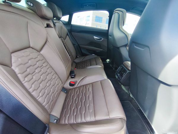 Audi GT e-tron quattro air suspension, New Nct 382342939