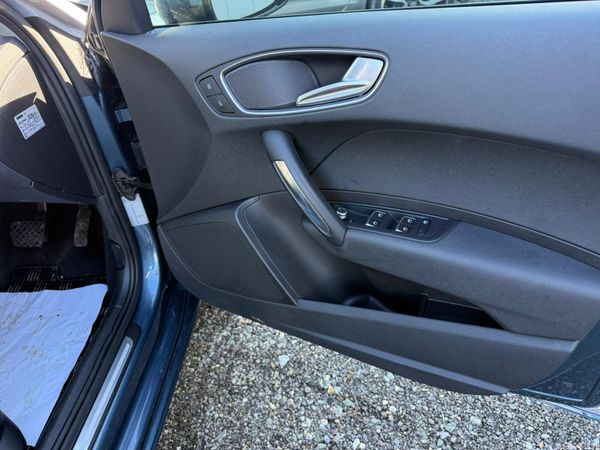 Audi A1 Auto 382351571