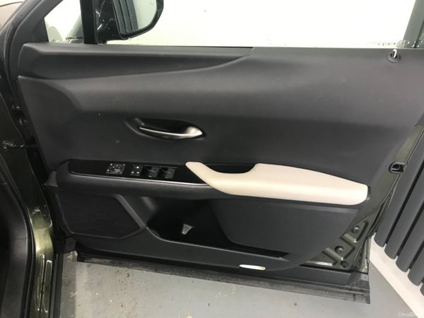 Lexus UX 2022 382388733