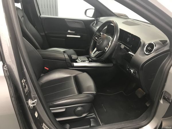 Mercedes-Benz B-Class 2019 382301747