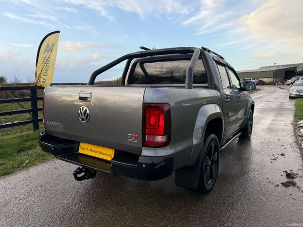 162 Volkswagen Amarok Highline 180bhp black Ed 382304845