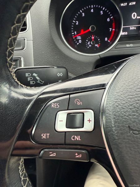 Volkswagen Polo 2016 AUTOMATIC Lounge Model!!! 382316463