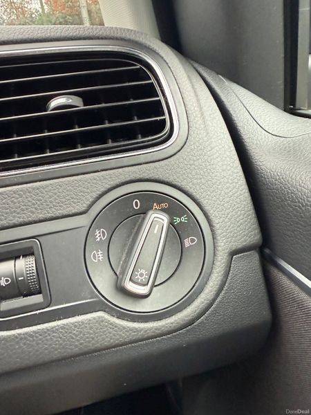 Volkswagen Polo 2016 AUTOMATIC Lounge Model!!! 382316465