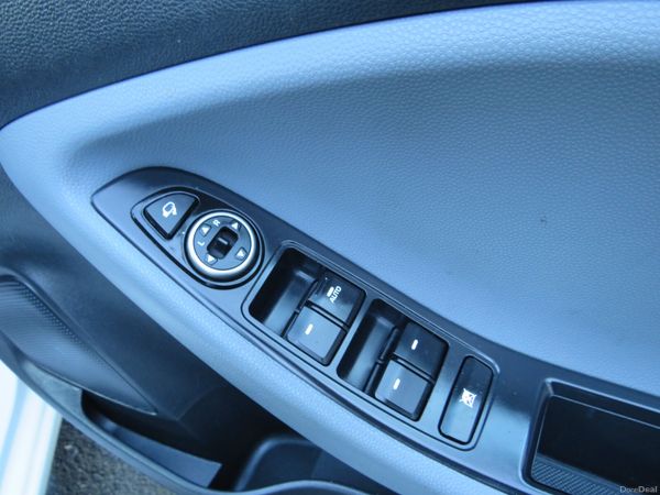 Hyundai i20 2015 5DR PETROL BARGAIN BUY 382317659