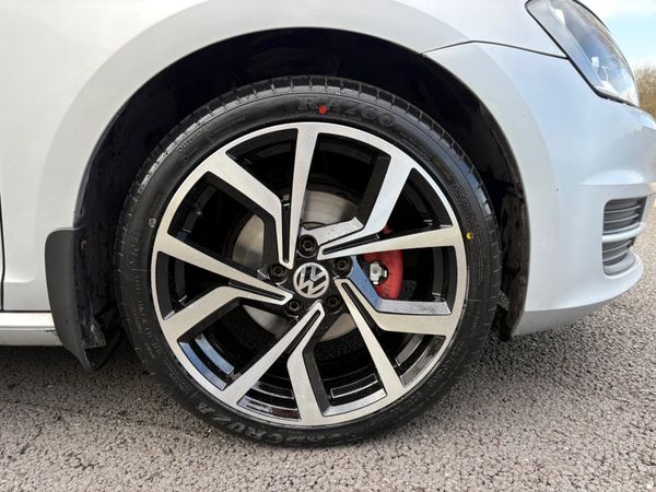 2014 Volkswagen Golf 1.6TDI Low Km 382335575