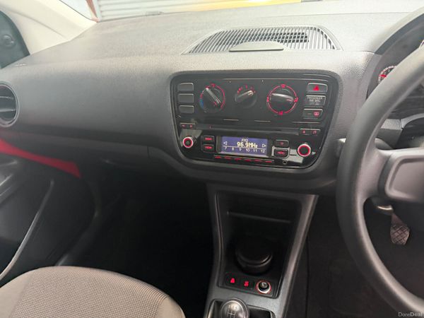 Volkswagen up! 2015 382463545