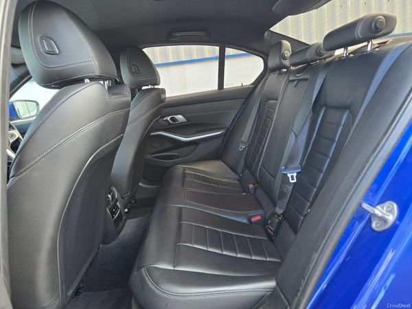 BMW 3-Series 2021 M- SPORT Portimao Blue Metallic 382468507