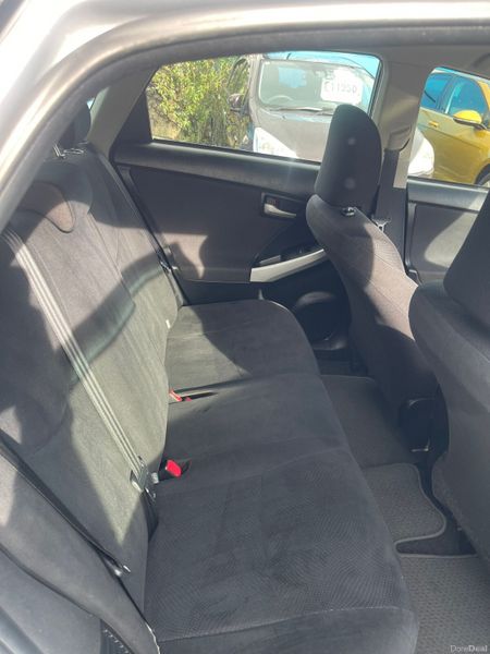 Toyota prius 382469593