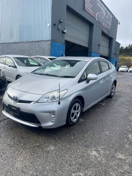 Toyota prius 382469621