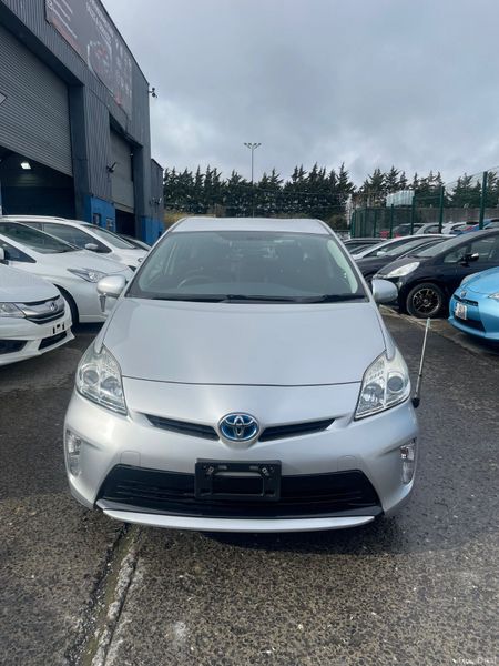 Toyota prius 382469639