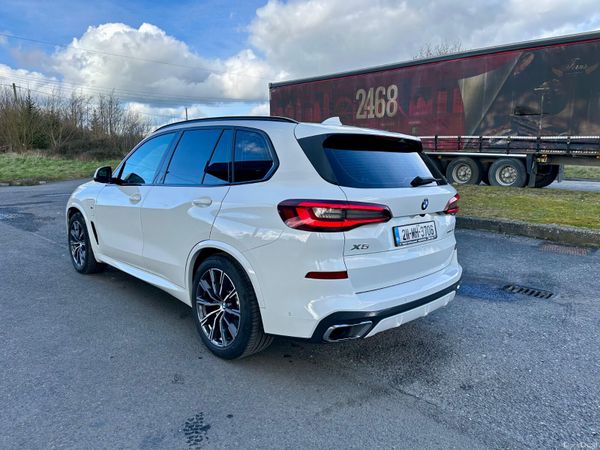 BMW X5 2021 45e  M Sport 3.0L Petrol Hybrid 382472321